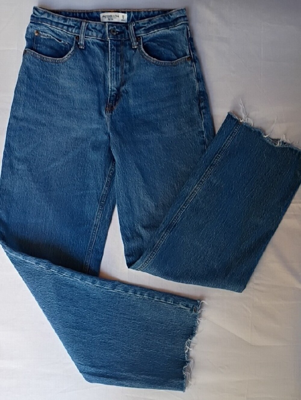 Abercrombie & Fitch Women's The 90's Relaxed High Rise Straight-Leg Jeans 28 - Picture 5 of 15